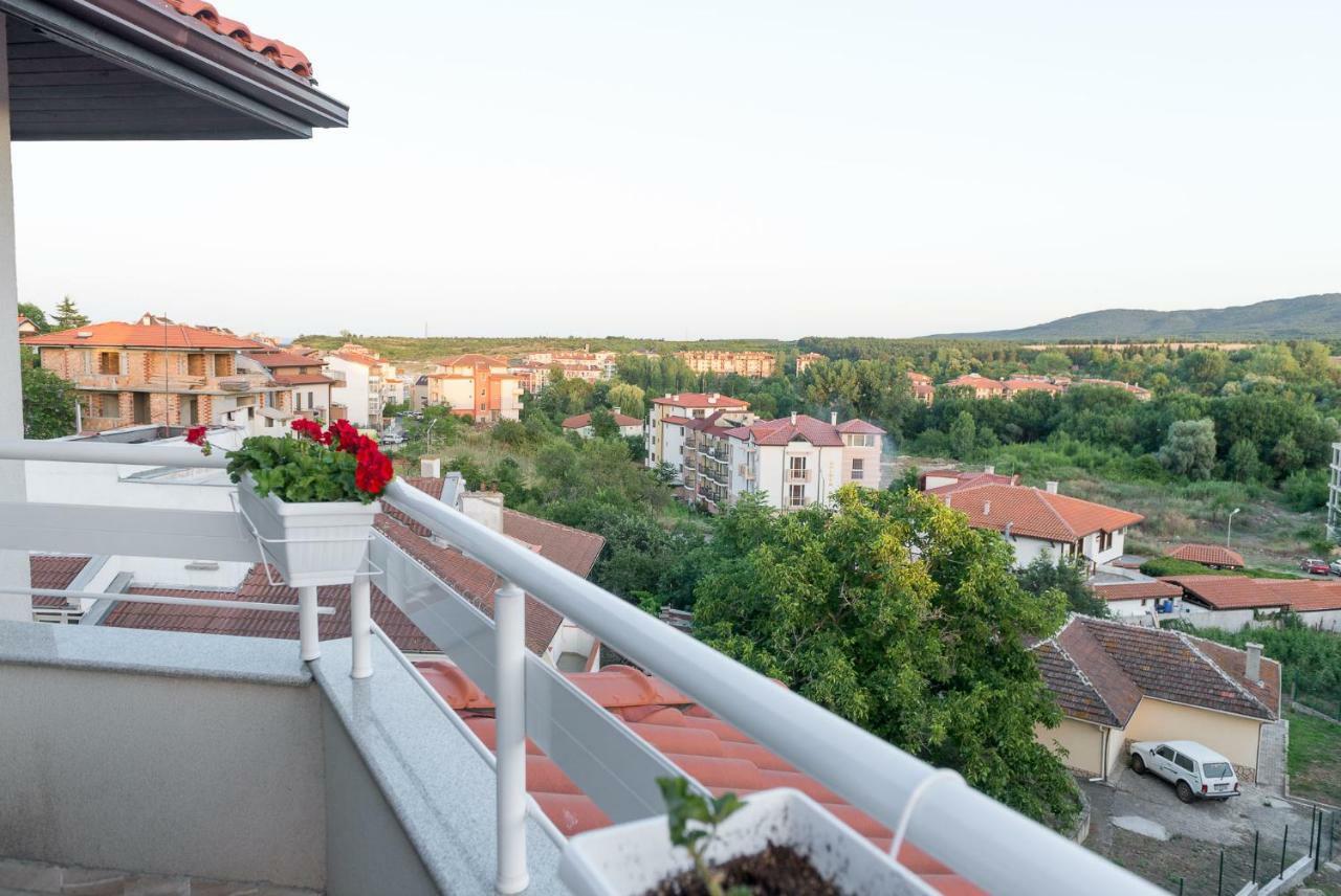 Hiora Apartments Vasiliko Tsarevo Exterior foto