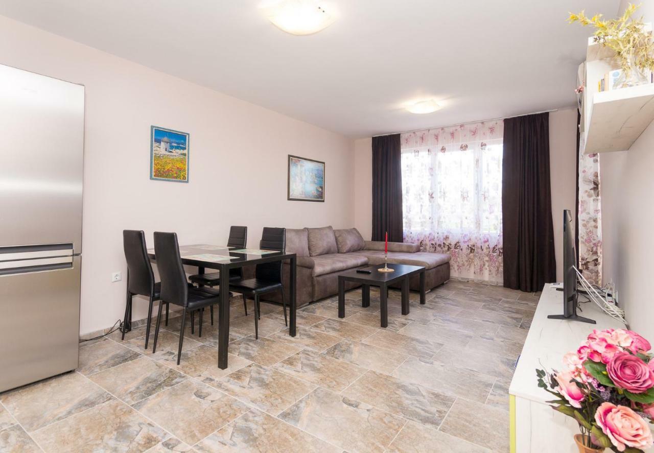 Hiora Apartments Vasiliko Tsarevo Exterior foto